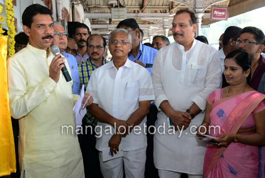  Railway station gets free Wi-Fi connection 1